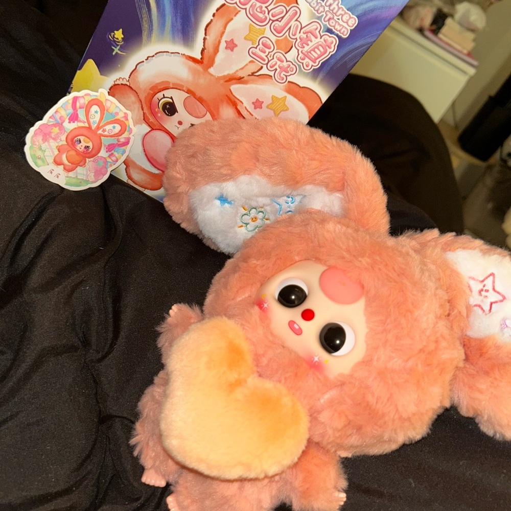 Baby Three Bunny Lily Rabbit Town V3 Pippi Peach Bunny 🐰with moveable eyes.